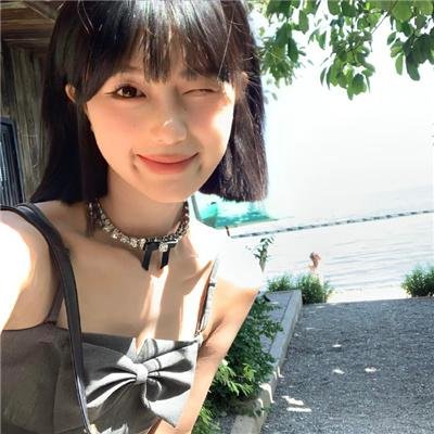 紫罗兰与黛西